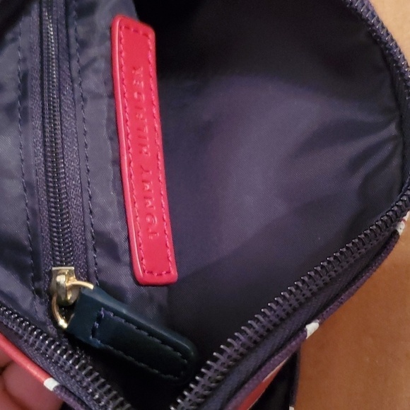 Tommy Hilfiger Wristlet Clutch & Passpot ID Card Holder Navy Red White Stars - Picture 7 of 13
